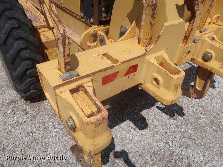 image for item MJ9142 2010 John Deere 672G  motor grader