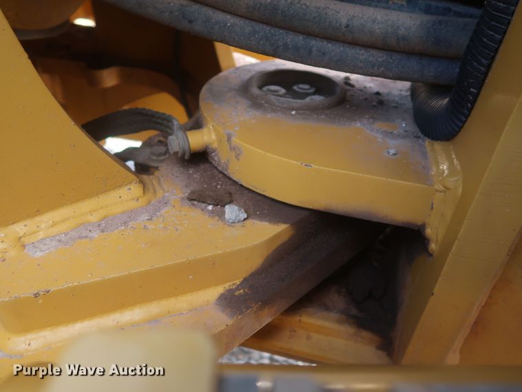 image for item MJ9142 2010 John Deere 672G  motor grader