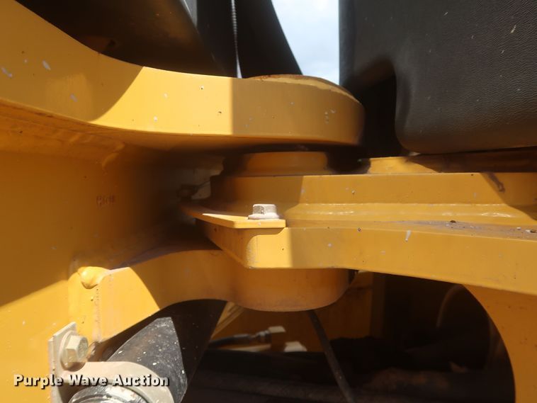 image for item MJ9142 2010 John Deere 672G  motor grader