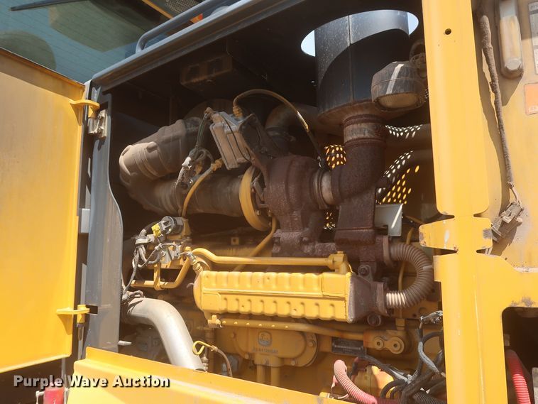 image for item MJ9142 2010 John Deere 672G  motor grader