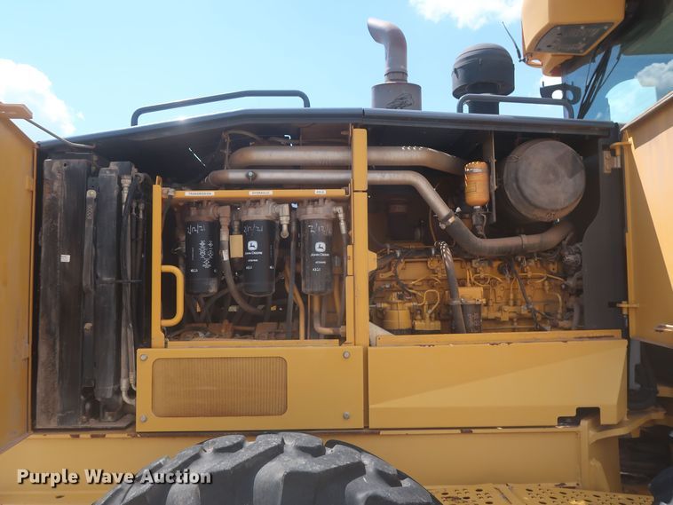 image for item MJ9142 2010 John Deere 672G  motor grader