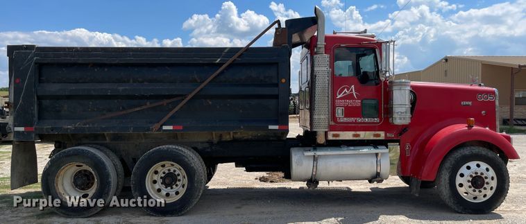 image for item MJ9144 2002 Kenworth  dump truck