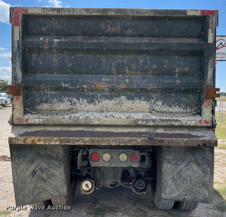 image for item MJ9144 2002 Kenworth  dump truck