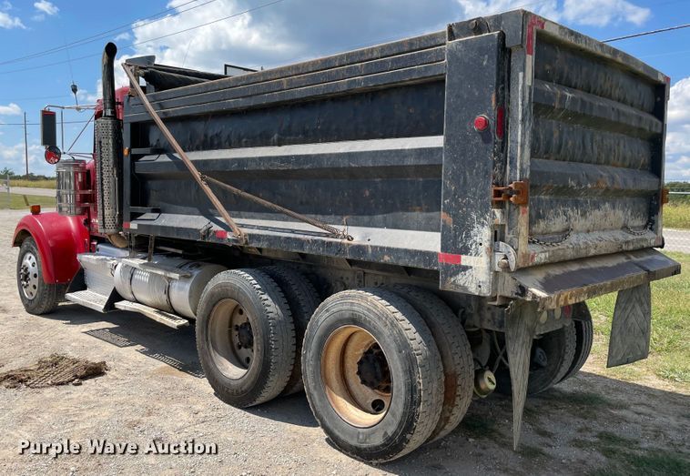 image for item MJ9144 2002 Kenworth  dump truck