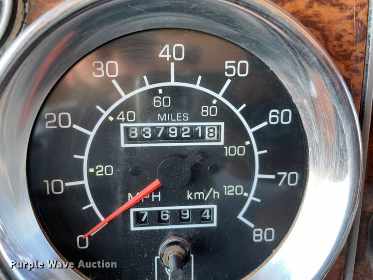 image for item MJ9144 2002 Kenworth  dump truck