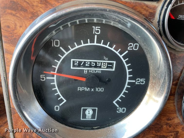 image for item MJ9144 2002 Kenworth  dump truck