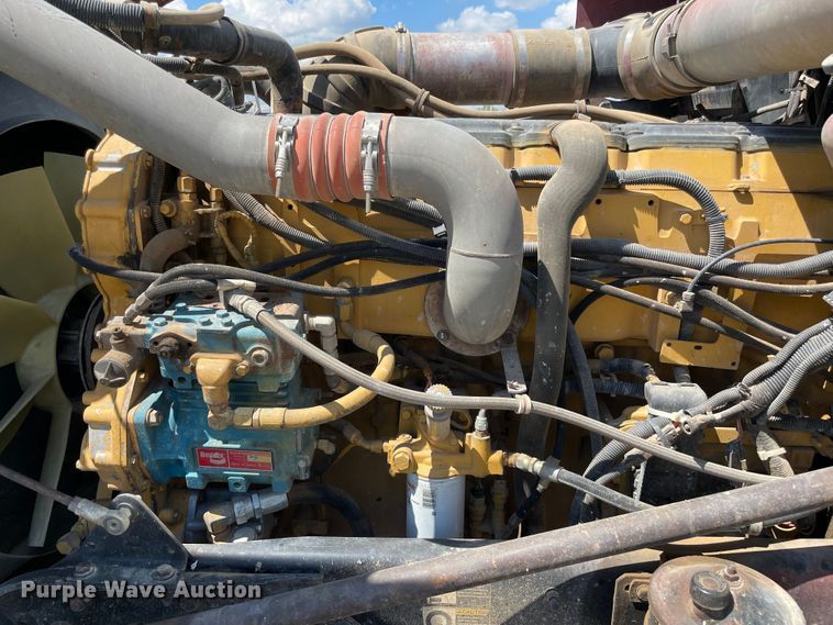 image for item MJ9144 2002 Kenworth  dump truck