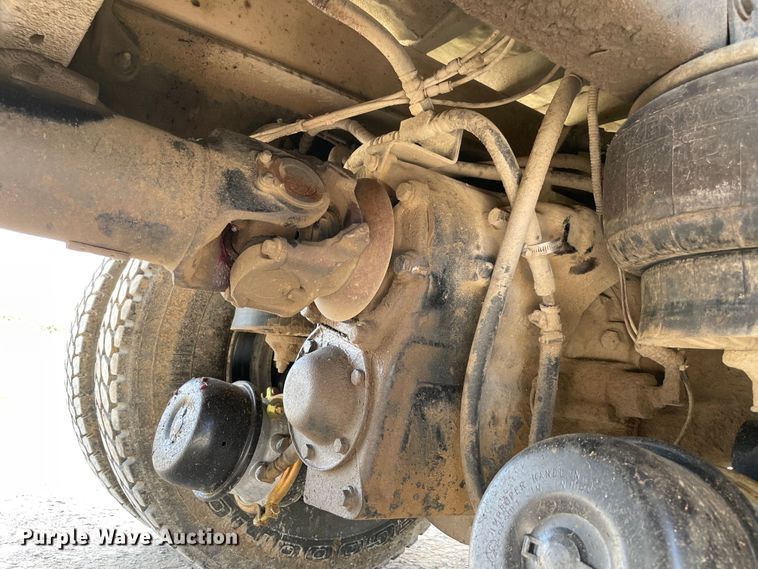 image for item MJ9144 2002 Kenworth  dump truck