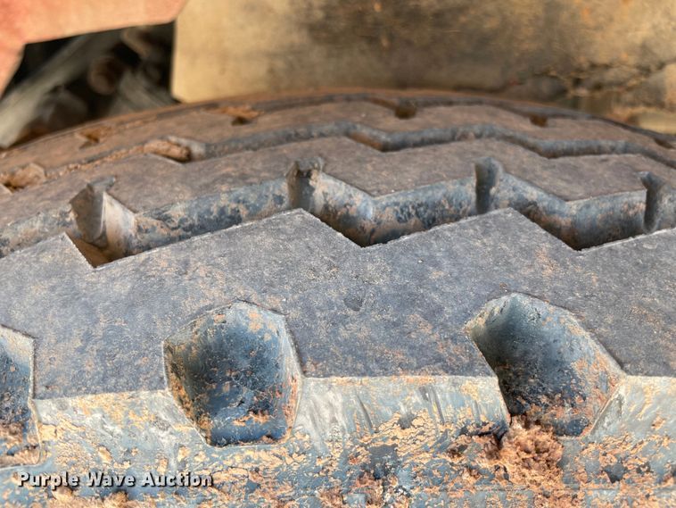 image for item MJ9144 2002 Kenworth  dump truck