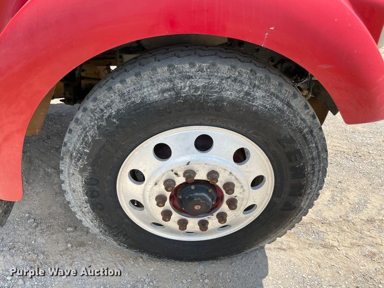 image for item MJ9144 2002 Kenworth  dump truck