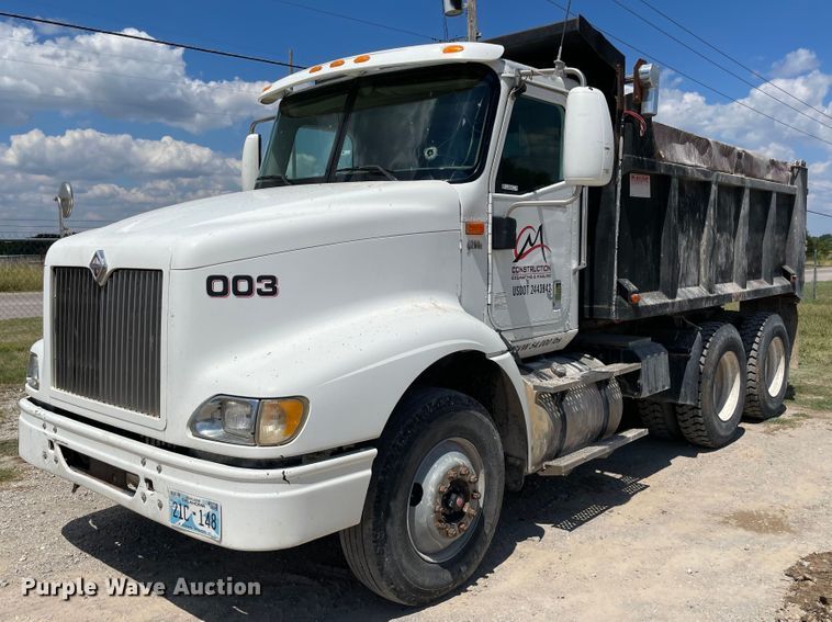 image for item MJ9145 2004 International 9200i  dump truck