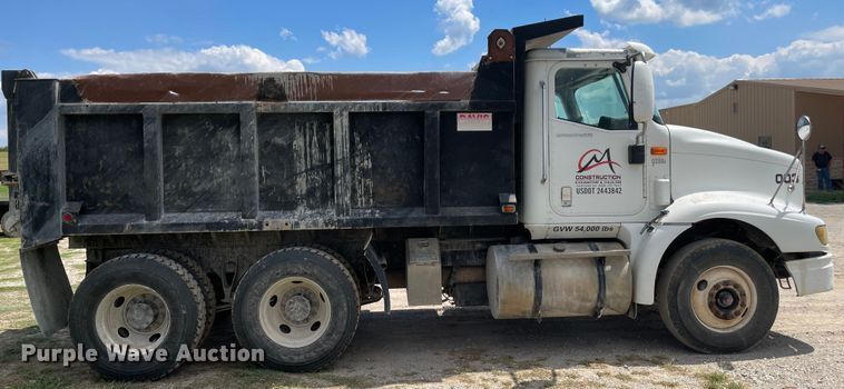 image for item MJ9145 2004 International 9200i  dump truck