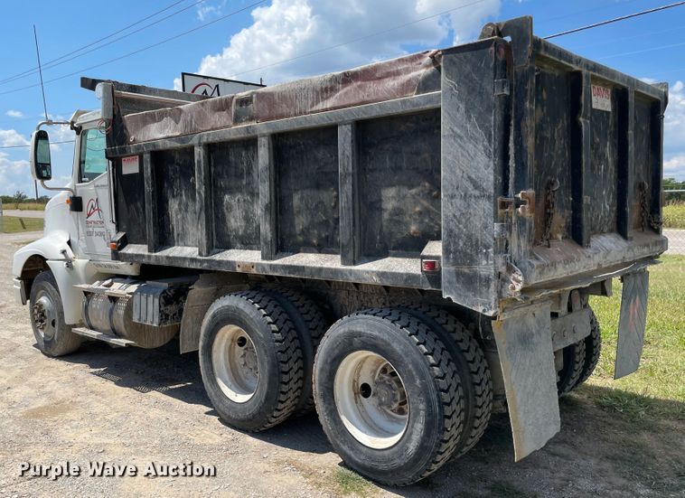 image for item MJ9145 2004 International 9200i  dump truck