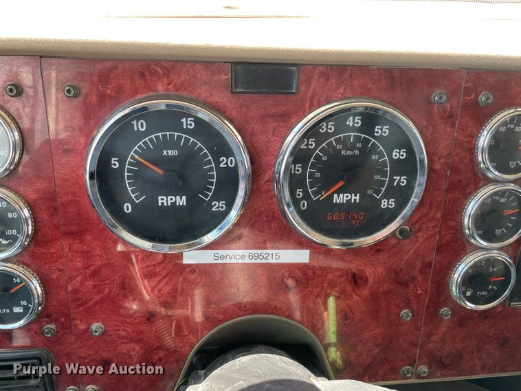 image for item MJ9145 2004 International 9200i  dump truck