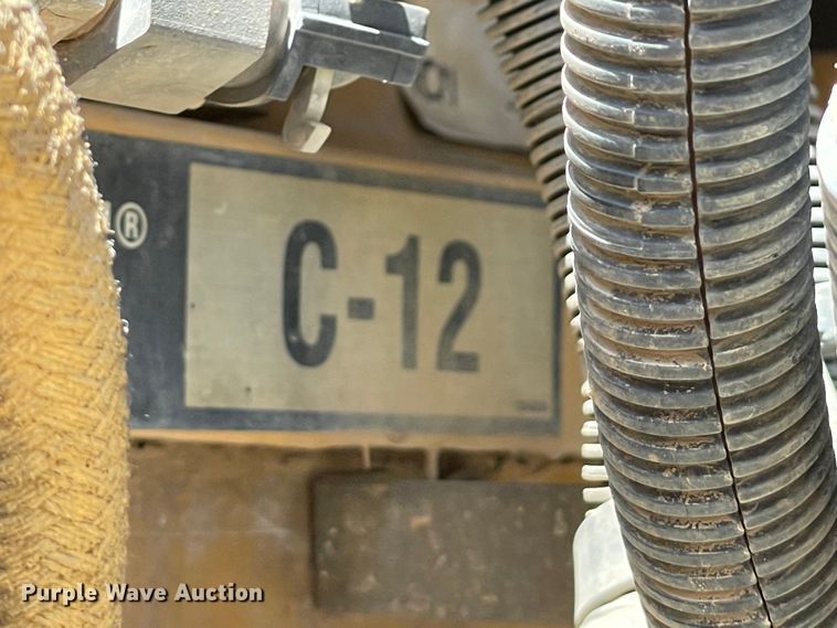 image for item MJ9145 2004 International 9200i  dump truck