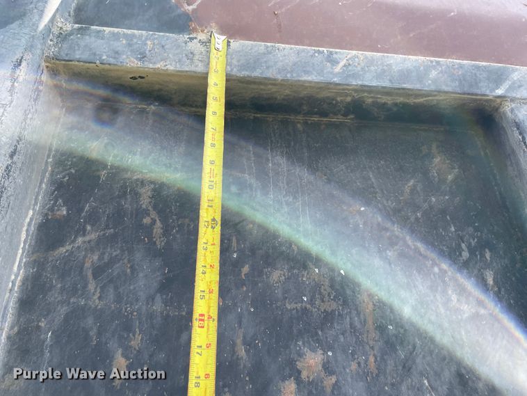 image for item MJ9145 2004 International 9200i  dump truck