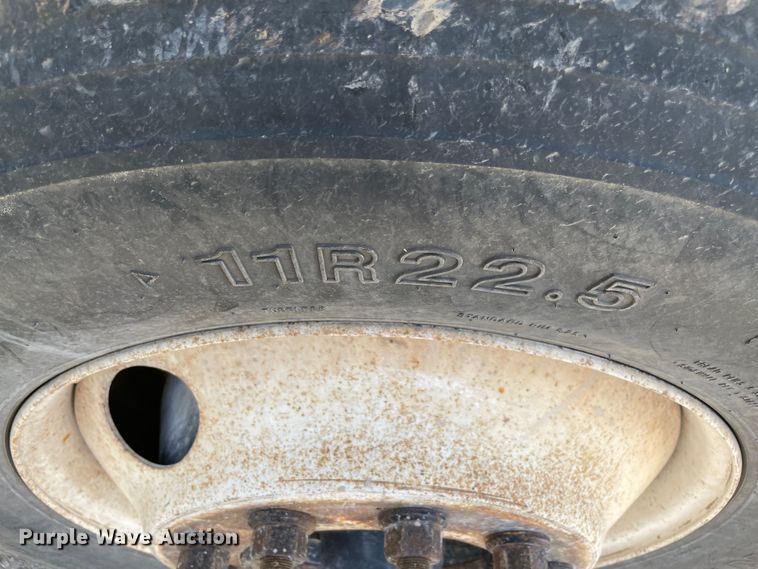 image for item MJ9145 2004 International 9200i  dump truck