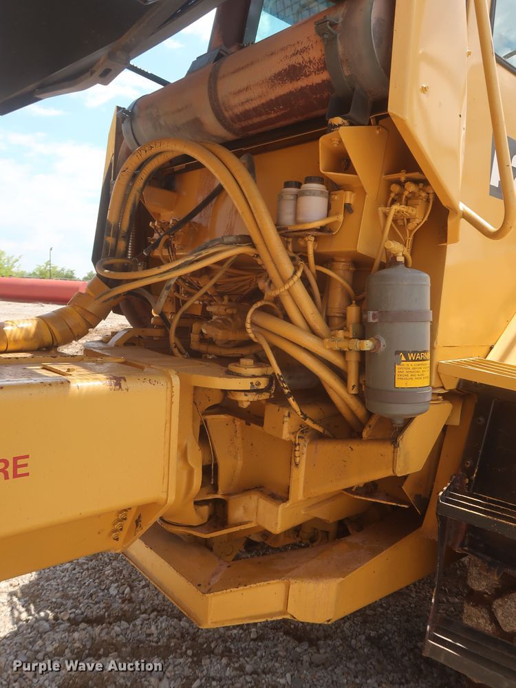 image for item MJ9146 1999 Volvo A25C  haul truck