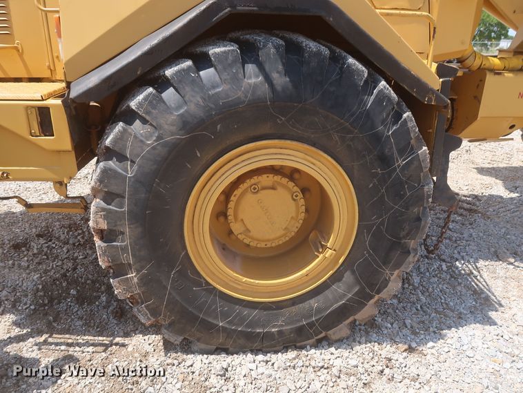 image for item MJ9146 1999 Volvo A25C  haul truck