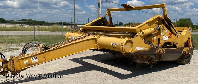 image for item MJ9153 2004 John Deere 1810E  scraper