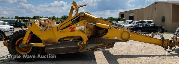 image for item MJ9153 2004 John Deere 1810E  scraper