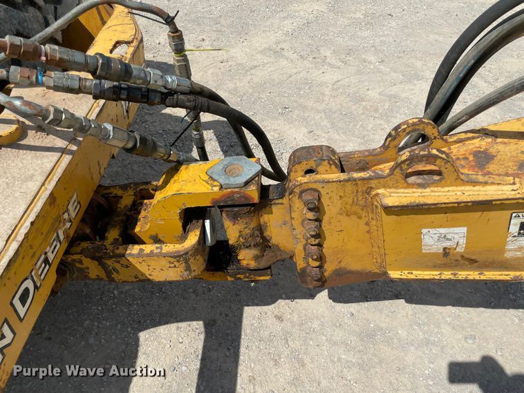 image for item MJ9153 2004 John Deere 1810E  scraper