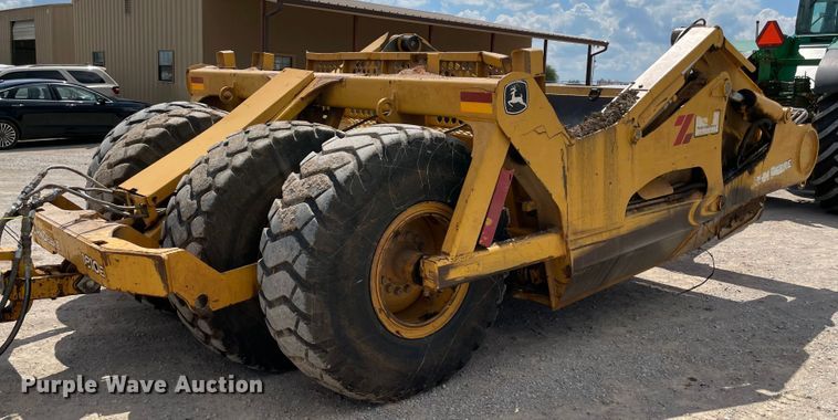 image for item MJ9154 2004 John Deere 1810E  scraper