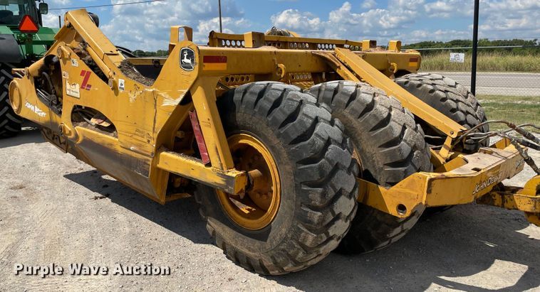 image for item MJ9154 2004 John Deere 1810E  scraper