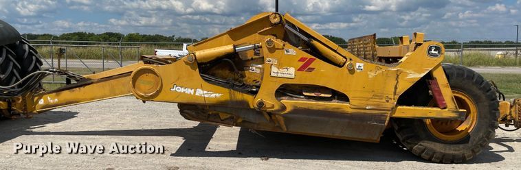 image for item MJ9154 2004 John Deere 1810E  scraper