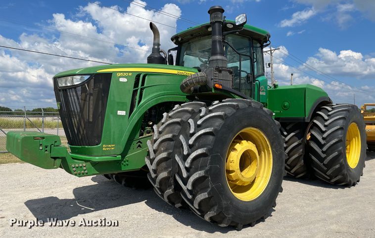 image for item MJ9155 2015 John Deere 9520R Scraper Special  4WD tractor
