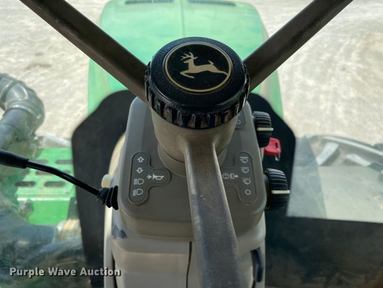 image for item MJ9155 2015 John Deere 9520R Scraper Special  4WD tractor