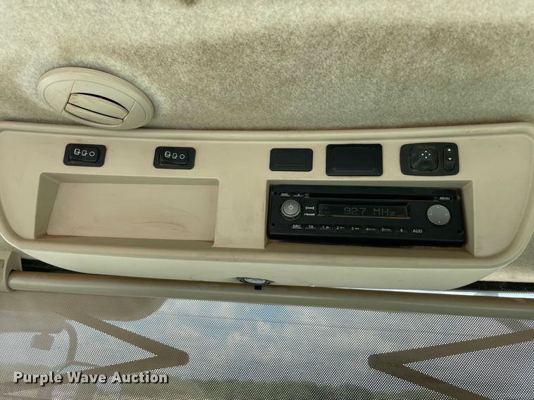 image for item MJ9155 2015 John Deere 9520R Scraper Special  4WD tractor