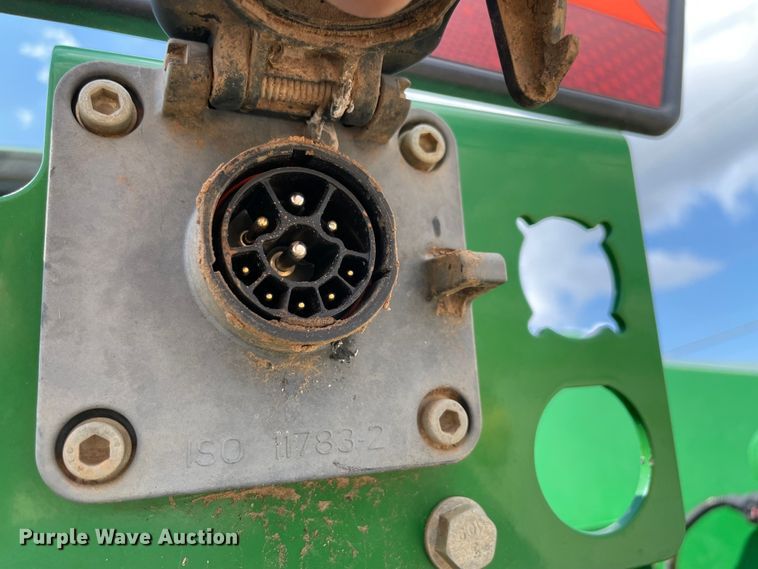 image for item MJ9155 2015 John Deere 9520R Scraper Special  4WD tractor