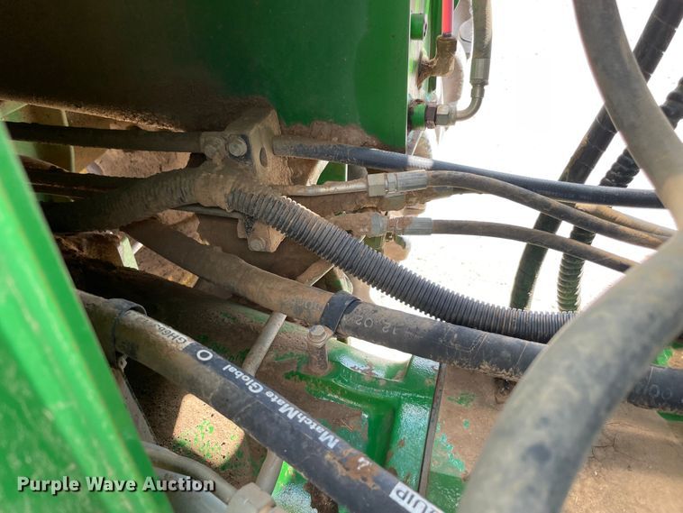 image for item MJ9155 2015 John Deere 9520R Scraper Special  4WD tractor