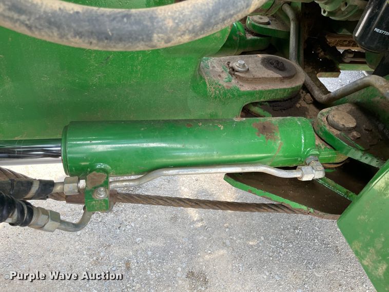 image for item MJ9155 2015 John Deere 9520R Scraper Special  4WD tractor