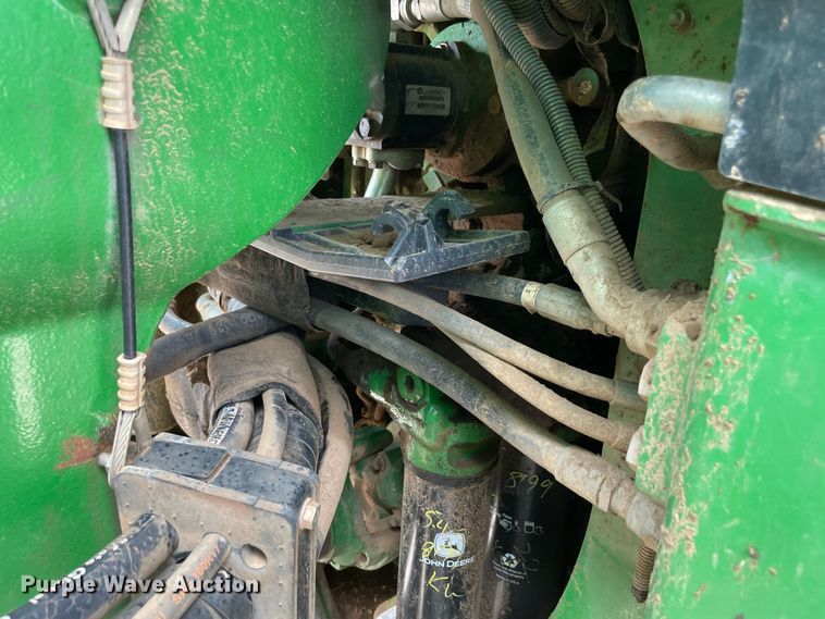 image for item MJ9155 2015 John Deere 9520R Scraper Special  4WD tractor