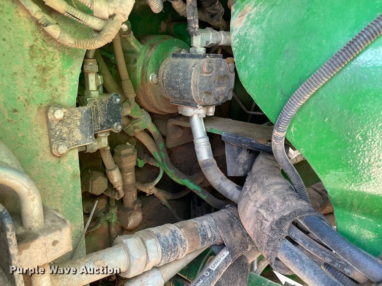 image for item MJ9155 2015 John Deere 9520R Scraper Special  4WD tractor