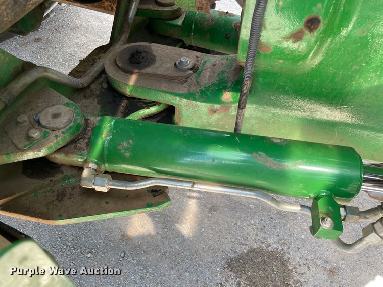 image for item MJ9155 2015 John Deere 9520R Scraper Special  4WD tractor