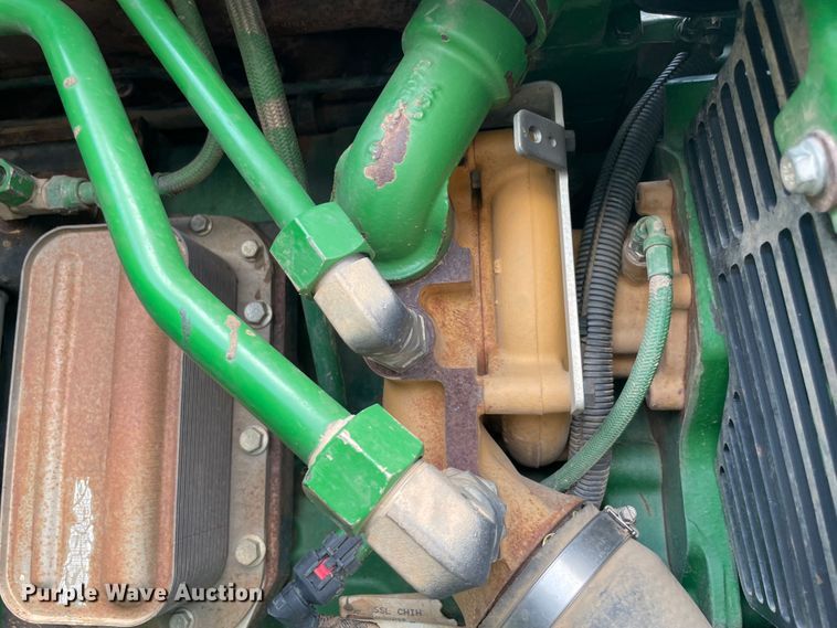 image for item MJ9155 2015 John Deere 9520R Scraper Special  4WD tractor