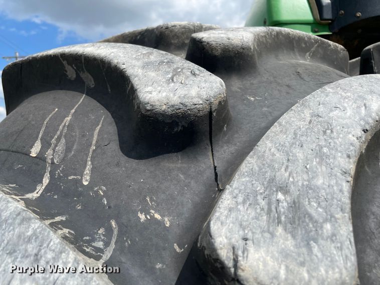 image for item MJ9155 2015 John Deere 9520R Scraper Special  4WD tractor