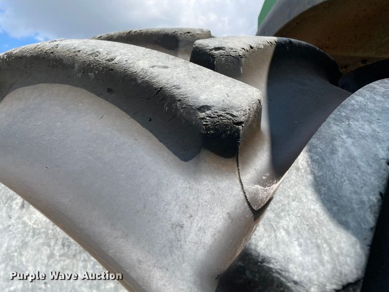 image for item MJ9155 2015 John Deere 9520R Scraper Special  4WD tractor