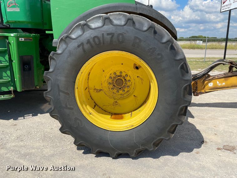 image for item MJ9155 2015 John Deere 9520R Scraper Special  4WD tractor