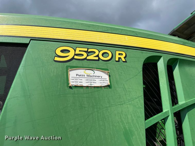 image for item MJ9155 2015 John Deere 9520R Scraper Special  4WD tractor