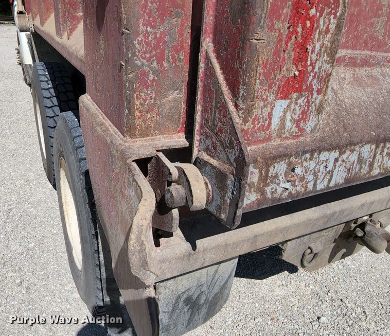 image for item MK9063 1999 Sterling L-Line  dump truck
