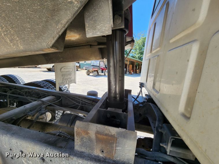 image for item MK9063 1999 Sterling L-Line  dump truck