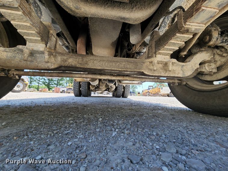 image for item MK9063 1999 Sterling L-Line  dump truck