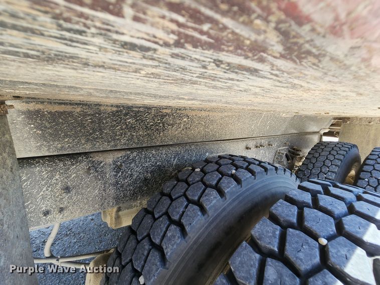 image for item MK9063 1999 Sterling L-Line  dump truck