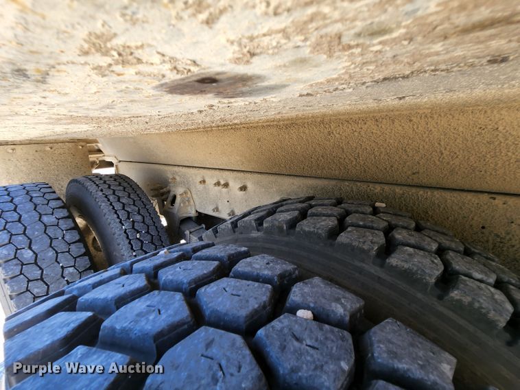 image for item MK9063 1999 Sterling L-Line  dump truck