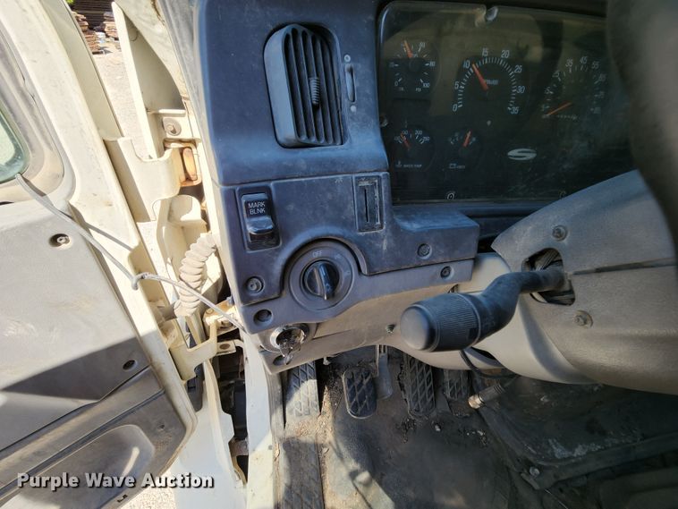 image for item MK9063 1999 Sterling L-Line  dump truck