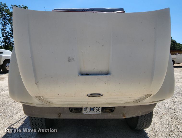 image for item MK9063 1999 Sterling L-Line  dump truck